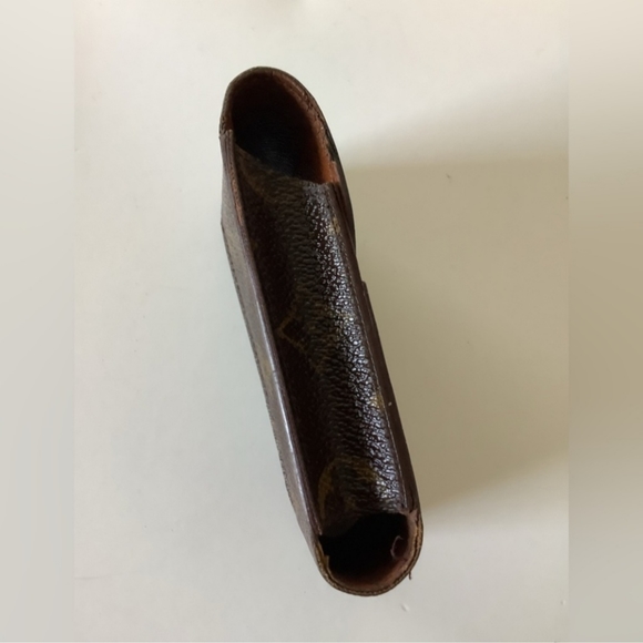 Authentic Louis Vuitton Case - Picture 6 of 6